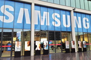 Samsung Digital Signage:   
